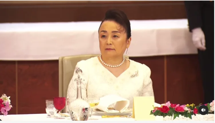 信子さまと娘の確執は事実？百合子さま葬儀にも来なかった真相とは